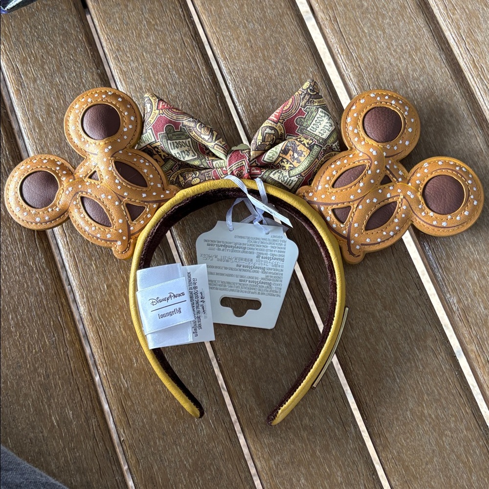 Disney Loungefly Germany Epcot pretzel Mickey Ears Headband new - Picture 2 of 2